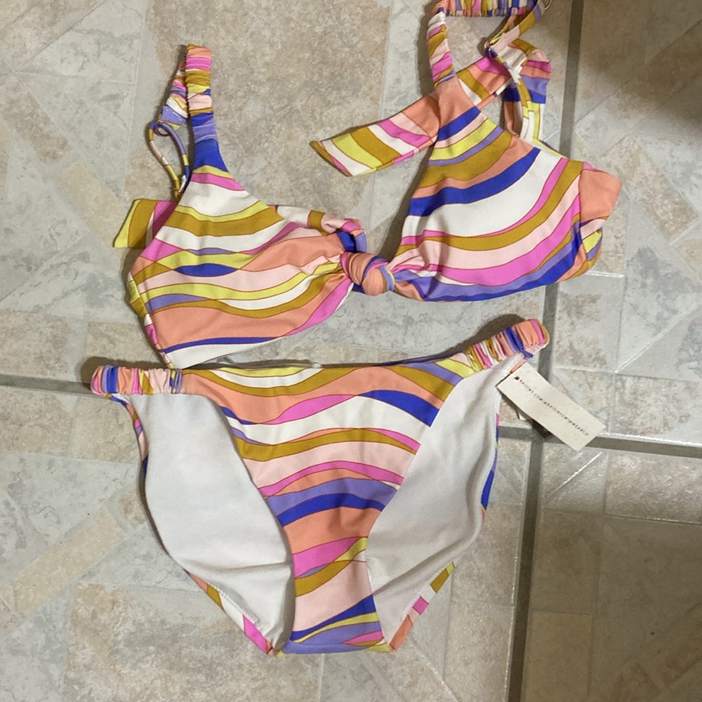 Women’s raisins bikini NWT